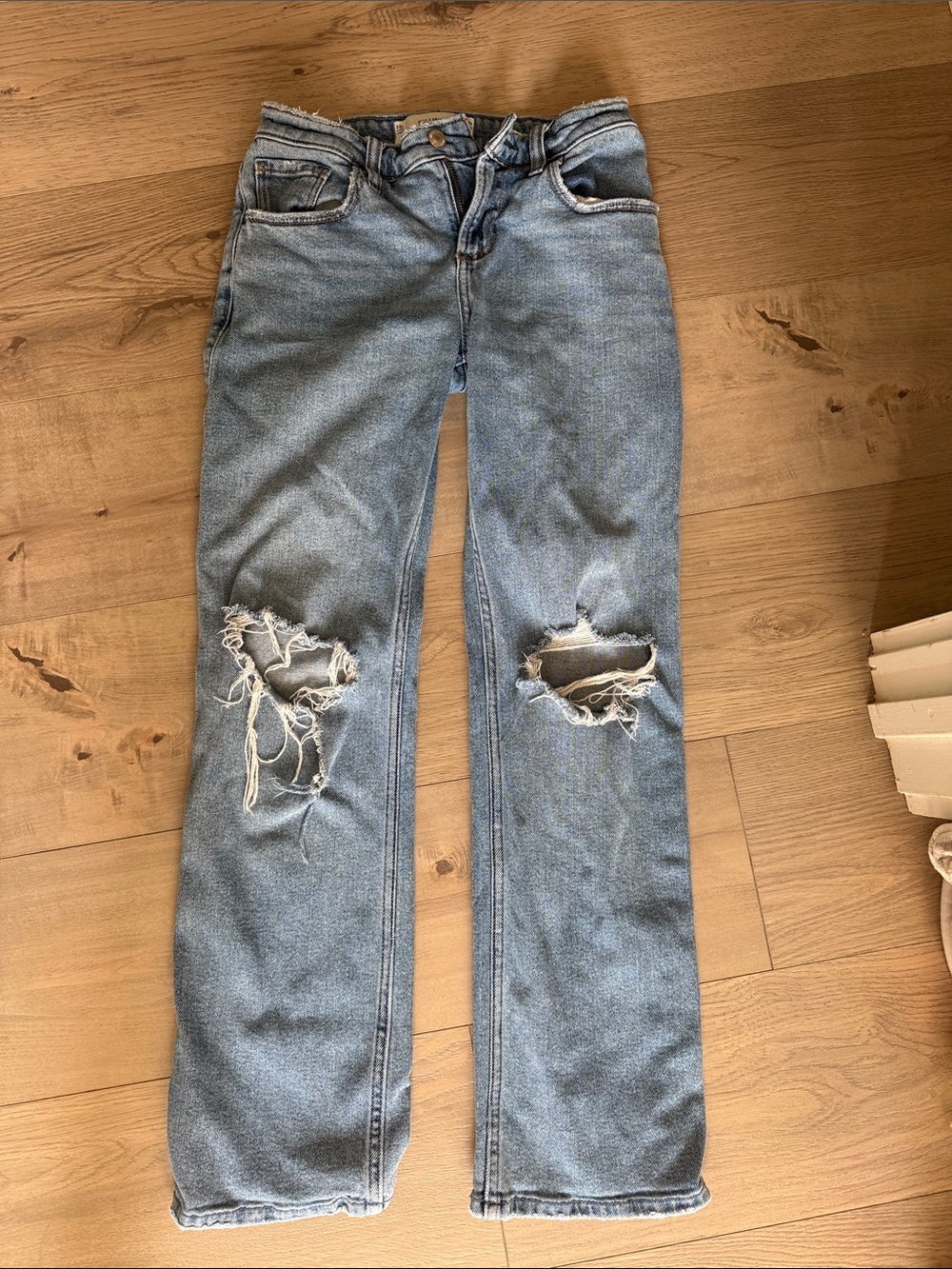 Women’s Hollister, low rise, relax, straight jeans